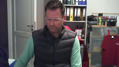 Snapshot of macfly67 chatting on January 21, 9:15 pm macfly67 online show from January 21, 9:15 pm