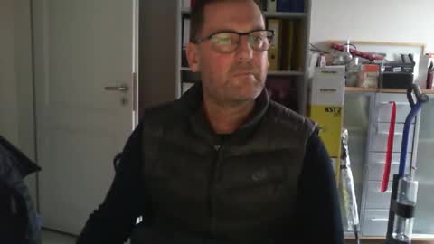 macfly67 online show from January 19, 1:59 pm