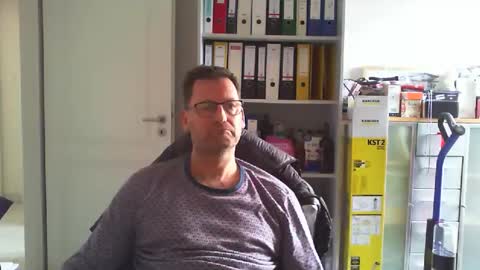 macfly67 online show from March 30, 2:18 pm