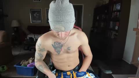 Snapshot of machinecumkelly69 chatting on January 10, 7:54 pm machinecumkelly69 online show from January 10, 7:54 pm