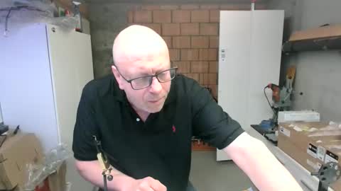 Snapshot of machinegun3dx chatting on April 22, 8:32 pm Andy online show from April 22, 8:32 pm