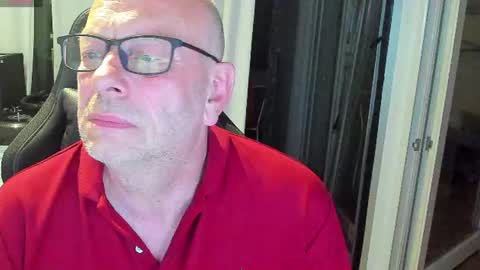 Snapshot of machinegun3dx chatting on June 14, 10:34 pm Andy online show from June 14, 10:34 pm