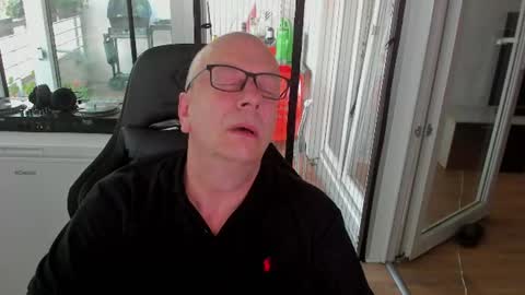 Snapshot of machinegun3dx chatting on July 21, 4:15 am Andy online show from July 21, 4:15 am