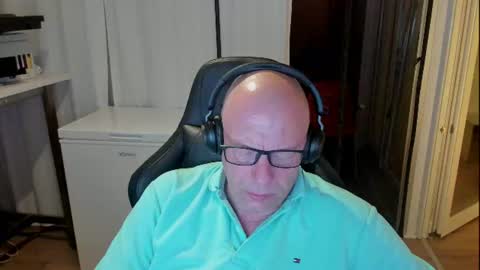 Snapshot of machinegun3dx chatting on July 25, 2:31 am Andy online show from July 25, 2:31 am