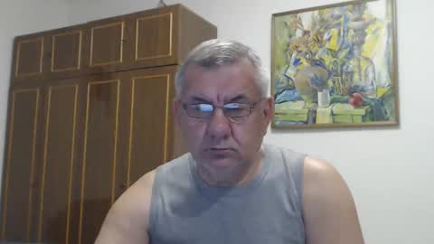 Macho online show from October 4, 4:05 pm