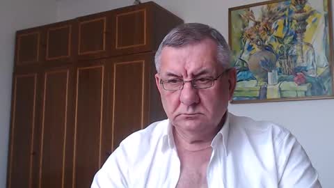 Macho online show from April 19, 3:00 pm