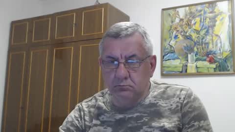 Snapshot of machomale3 chatting on April 22, 6:42 pm Macho online show from April 22, 6:42 pm