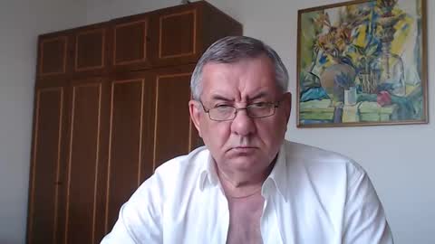 Snapshot of machomale3 chatting on May 5, 3:53 pm Macho online show from May 5, 3:53 pm