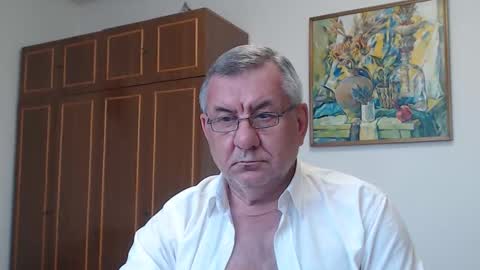 Snapshot of machomale3 chatting on May 9, 3:28 pm Macho online show from May 9, 3:28 pm