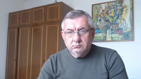 Snapshot of machomale3 chatting on May 10, 1:27 pm Macho online show from May 10, 1:27 pm