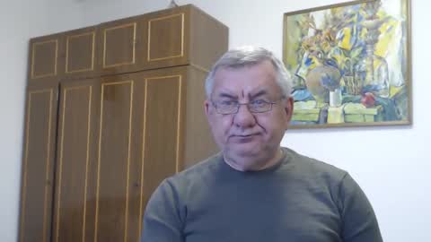 Snapshot of machomale3 chatting on May 14, 5:42 pm Macho online show from May 14, 5:42 pm
