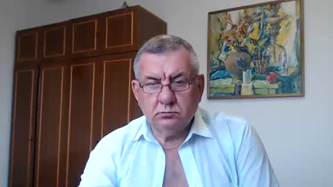 Snapshot of machomale3 chatting on June 29, 1:44 pm Macho online show from June 29, 1:44 pm