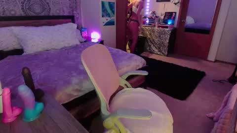 Snapshot of maciimayy chatting on January 10, 12:23 am maciimayy online show from January 10, 12:23 am