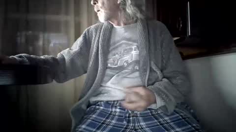 Snapshot of mack1960959307 chatting on February 15, 11:17 am Big mack 1 online show from February 15, 11:17 am