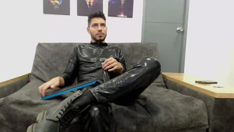 instagram mackdanielsx online show from February 14, 8:38 pm