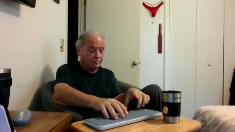 Snapshot of mackdocc001 chatting on June 24, 4:50 pm mackdocc001 online show from June 24, 4:50 pm