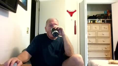 Snapshot of mackdocc001 chatting on July 6, 3:36 pm mackdocc001 online show from July 6, 3:36 pm