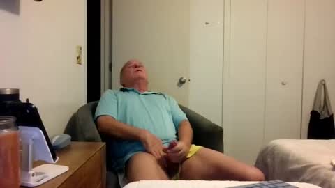 Snapshot of mackdocc001 chatting on July 28, 5:01 pm mackdocc001 online show from July 28, 5:01 pm