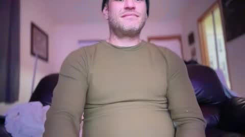 Snapshot of mackincaliallday chatting on January 19, 6:17 am MackinCaliAllDay online show from January 19, 6:17 am