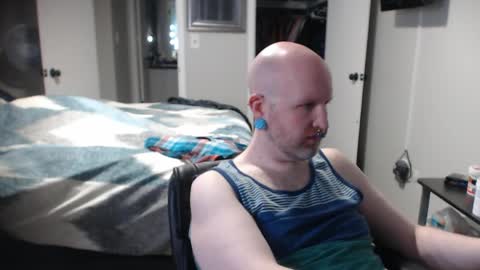 Mackson Pierce online show from May 14, 11:33 pm