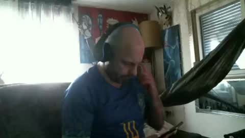 Snapshot of mad_dem0n chatting on February 4, 10:00 am Manuel online show from February 4, 10:00 am