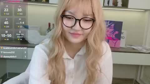 Snapshot of mad_dy chatting on July 6, 3:03 pm Mad D online show from July 6, 3:03 pm