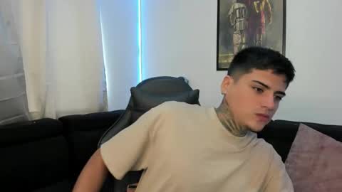 Snapshot of mad_maxxx1 chatting on February 7, 2:15 pm max online show from February 7, 2:15 pm