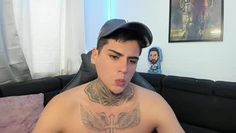 Snapshot of mad_maxxx1 chatting on February 18, 4:48 pm max online show from February 18, 4:48 pm