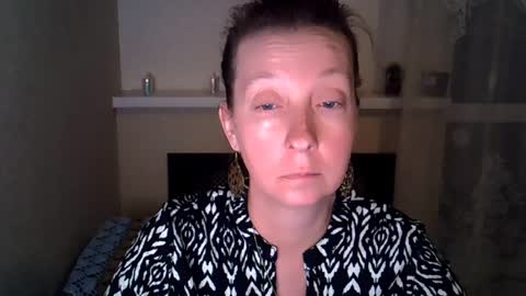 Madaamtang online show from April 17, 6:44 pm