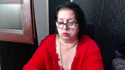 Snapshot of madam_sanjanne chatting on June 1, 9:49 pm Madam Sanjanne online show from June 1, 9:49 pm