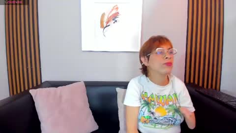 Snapshot of madame_mature1 chatting on June 16, 8:00 pm Madame online show from June 16, 8:00 pm