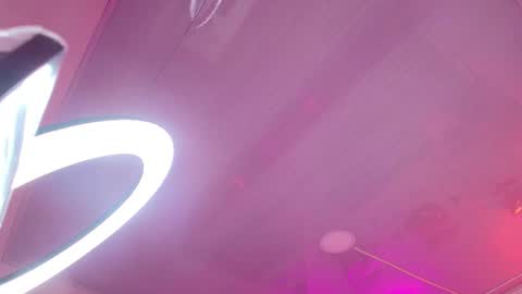 Snapshot of madame_scarllet chatting on February 27, 11:10 am Madame Scarllet online show from February 27, 11:10 am