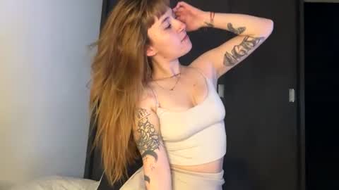 Snapshot of madamme_devorah chatting on July 14, 3:22 am Meleena redhead Maria Black hear online show from July 14, 3:22 am