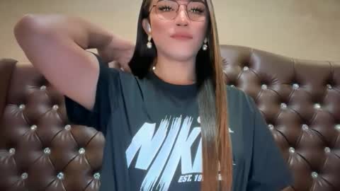 Alison Kloss online show from April 4, 11:02 pm