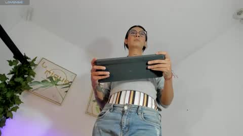 Snapshot of maddie_ray_ chatting on April 26, 12:14 pm Maddie Ray online show from April 26, 12:14 pm
