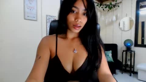 maddie_thompsonn online show from October 24, 4:42 am