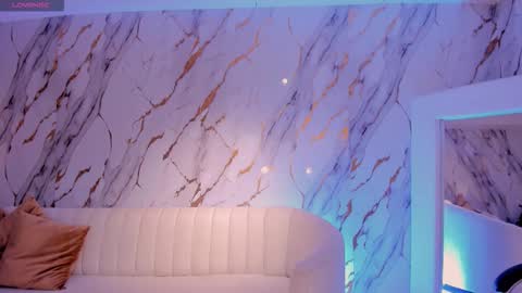 Maddison online show from October 18, 5:10 am