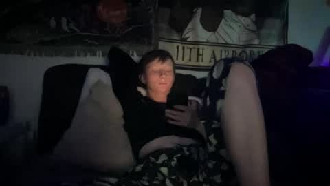 Snapshot of maddlips chatting on January 15, 1:21 am Rat Boy online show from January 15, 1:21 am