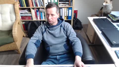 Snapshot of maddmax8 chatting on January 17, 9:28 am Mad4You online show from January 17, 9:28 am