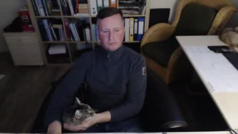 Snapshot of maddmax8 chatting on March 11, 4:57 pm Mad4You online show from March 11, 4:57 pm