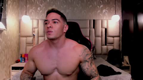 Snapshot of maddox_santana chatting on December 28, 12:36 am Maddox Santana online show from December 28, 12:36 am