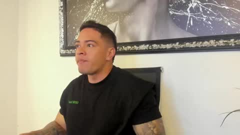 Snapshot of maddox_santana chatting on March 10, 12:29 am Maddox Santana online show from March 10, 12:29 am