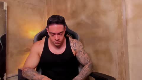 Snapshot of maddox_santana chatting on October 31, 2:23 am Maddox Santana online show from October 31, 2:23 am