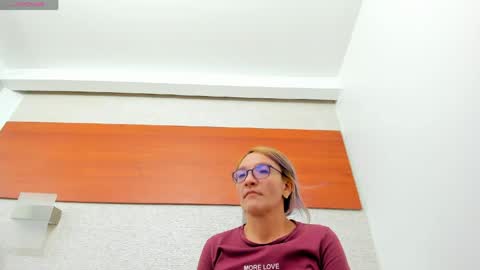 Snapshot of maddy_cartter chatting on May 8, 10:31 am maddy cartter online show from May 8, 10:31 am