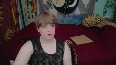 Maddy Cat online show from October 27, 4:22 pm