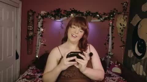 Snapshot of maddy_cat chatting on July 22, 12:35 am Maddy Cat online show from July 22, 12:35 am
