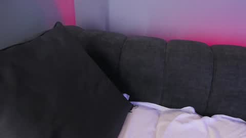 Snapshot of maddy_walker chatting on February 6, 2:11 am Maddy online show from February 6, 2:11 am