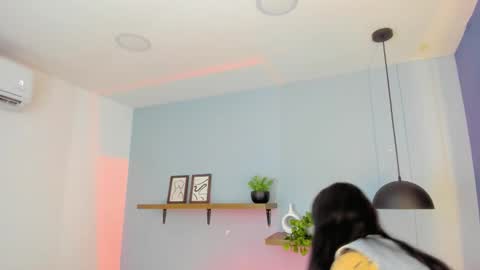 Snapshot of maddy_walker chatting on November 8, 11:43 am Maddy online show from November 8, 11:43 am