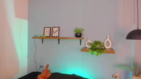 Snapshot of maddy_walker chatting on November 10, 12:04 pm Maddy online show from November 10, 12:04 pm