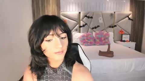 Snapshot of maddy_xoxo_hot chatting on October 28, 11:51 pm Maddy online show from October 28, 11:51 pm